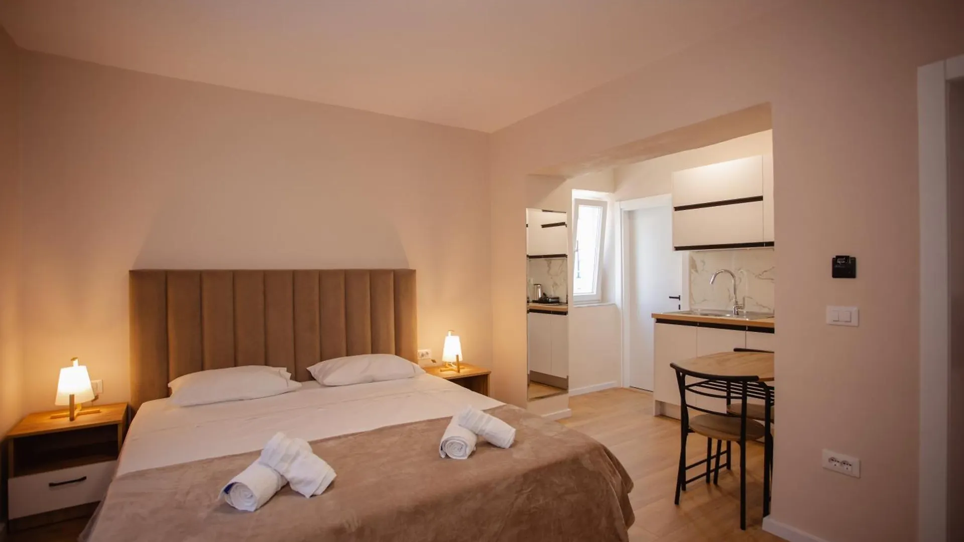 City Center Studio Apartments Shkoder Albania