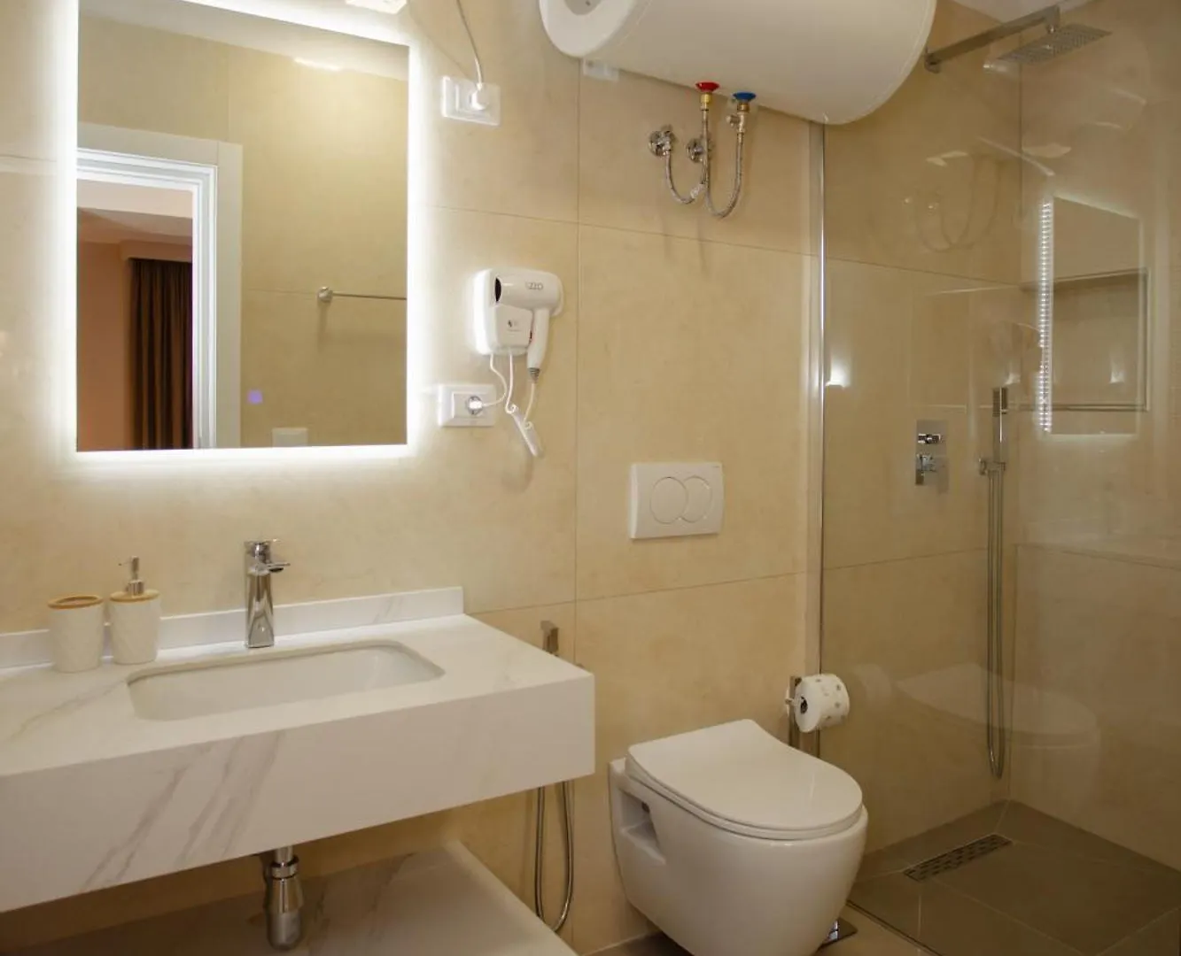City Center Studio Apartments Shkoder 0*,