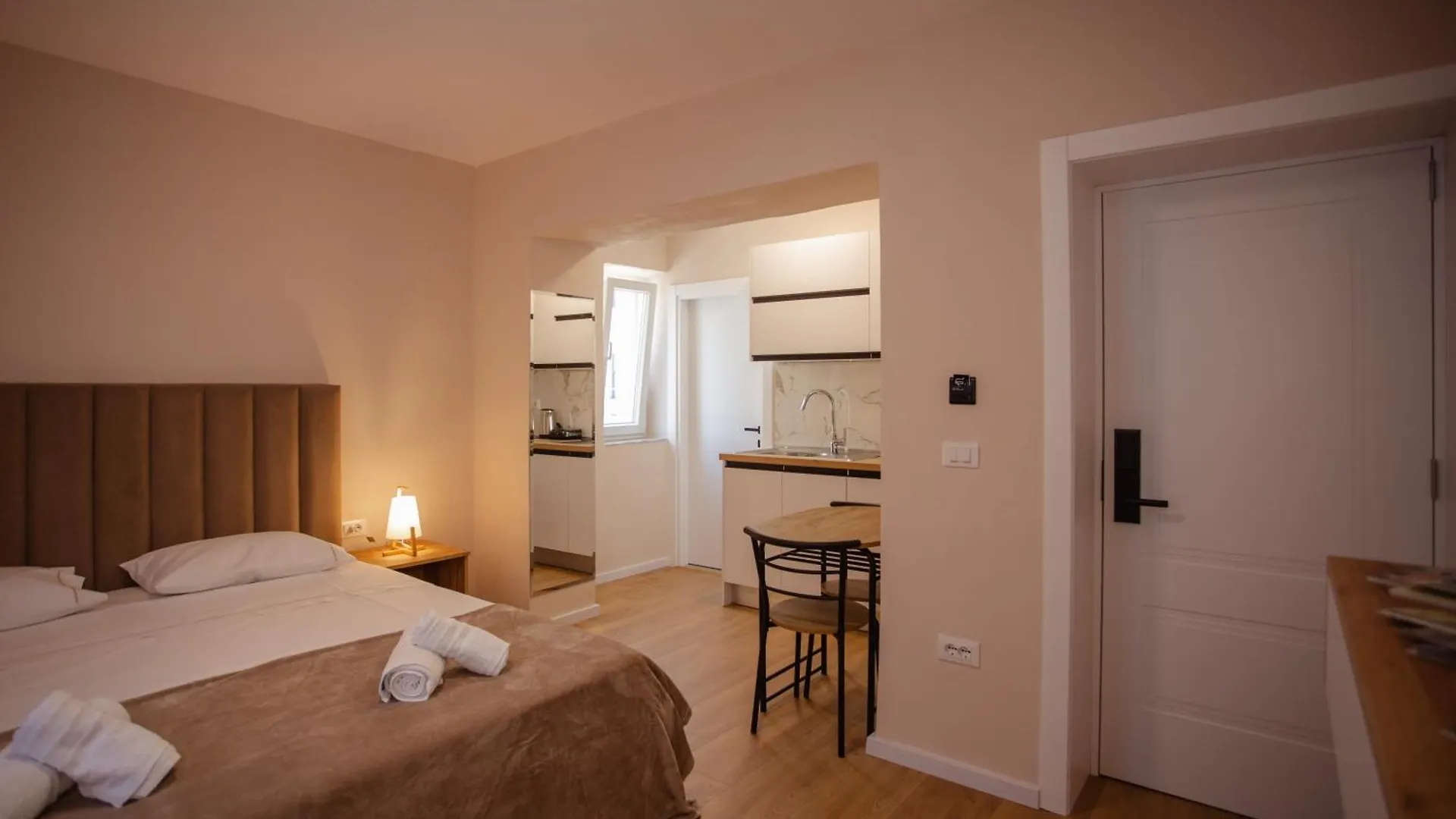 City Center Studio Apartments Shkoder Albania